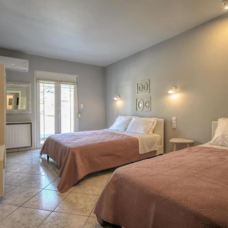 Meteora Sky House Apartment กาลัมปากา ภายนอก รูปภาพ