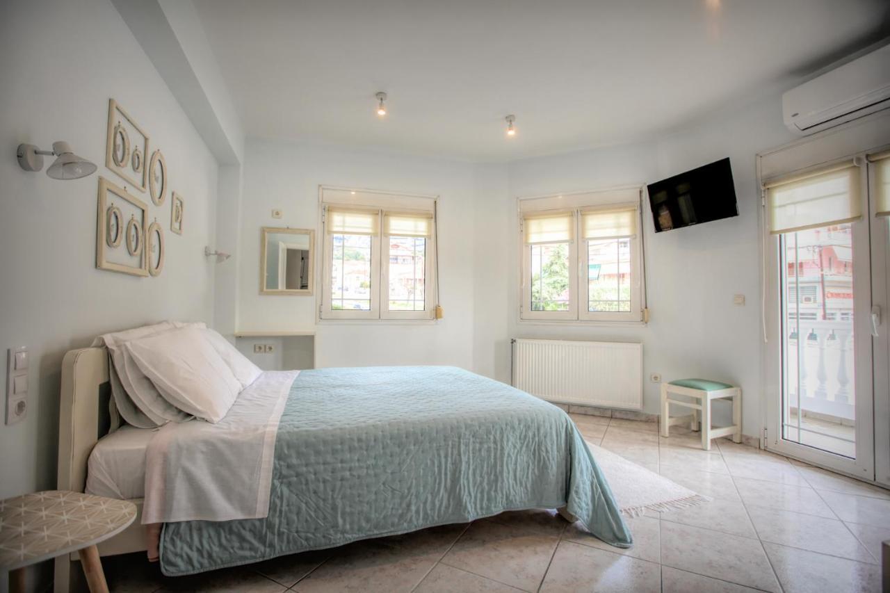 Meteora Sky House Apartment กาลัมปากา ภายนอก รูปภาพ