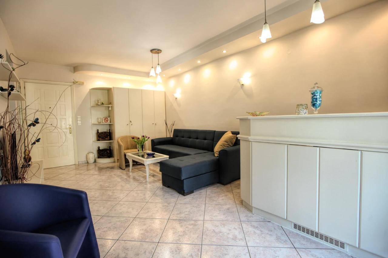 Meteora Sky House Apartment กาลัมปากา ภายนอก รูปภาพ